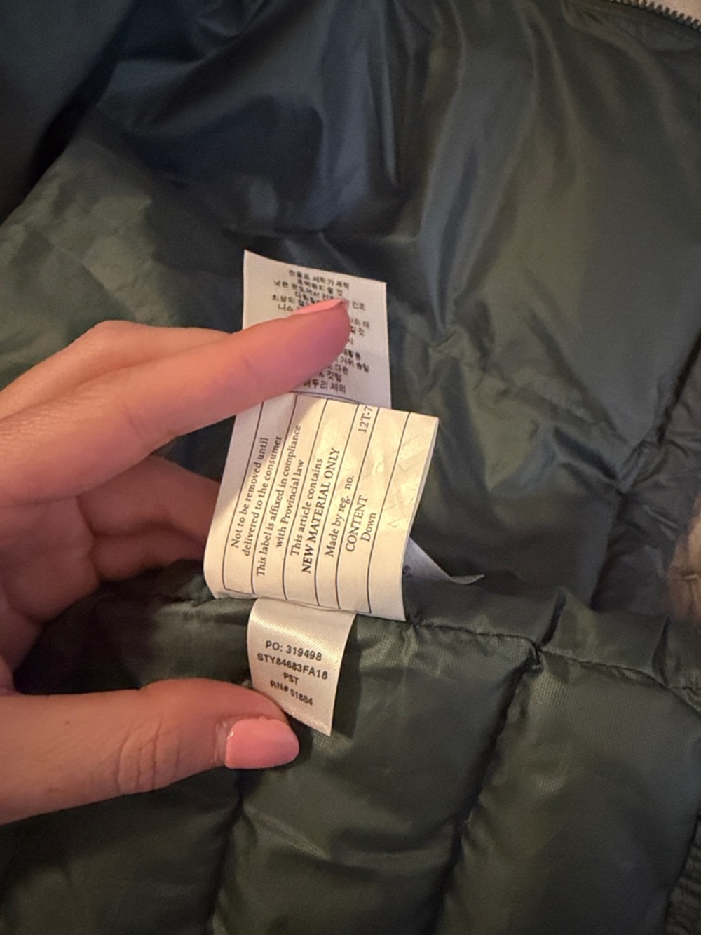 Patagonia Women's Puffer Jacket in Sage Green - Picture 11 of 13